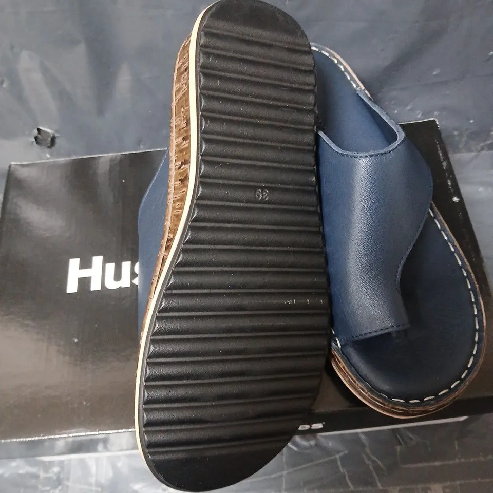 HUSH PUPPIES ELISSA TOE-POST SANDAL – NAVY, WOMEN’S UK6 (US8, EUR39)