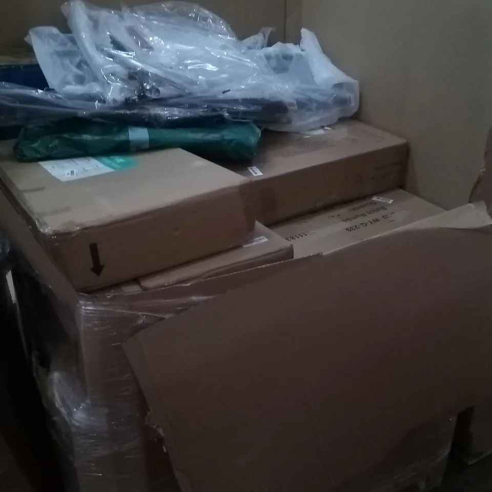 PALLET OF ASSORTED ITEMS TO INCLUDE BOXED BATHROOM MIRROR CRYSTAL CEILING LIGHT AND WATER HEATER