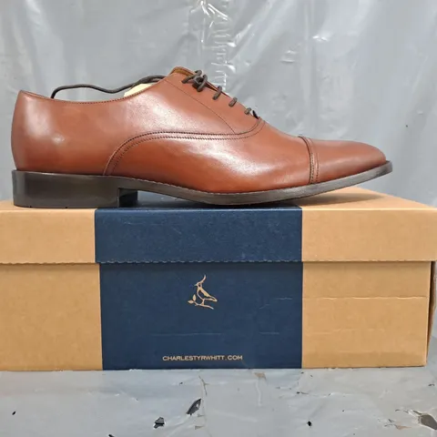 BOXED PAIR OF CHARLES TYRWHITT LACE UP SHOES IN CHESTNUT SIZE UK 9.5
