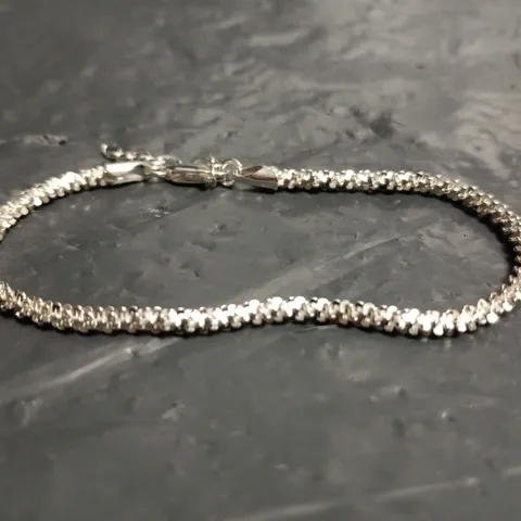 BEAVERBROOKS STERLING SILVER BRACELET WITH CLEAR STONES