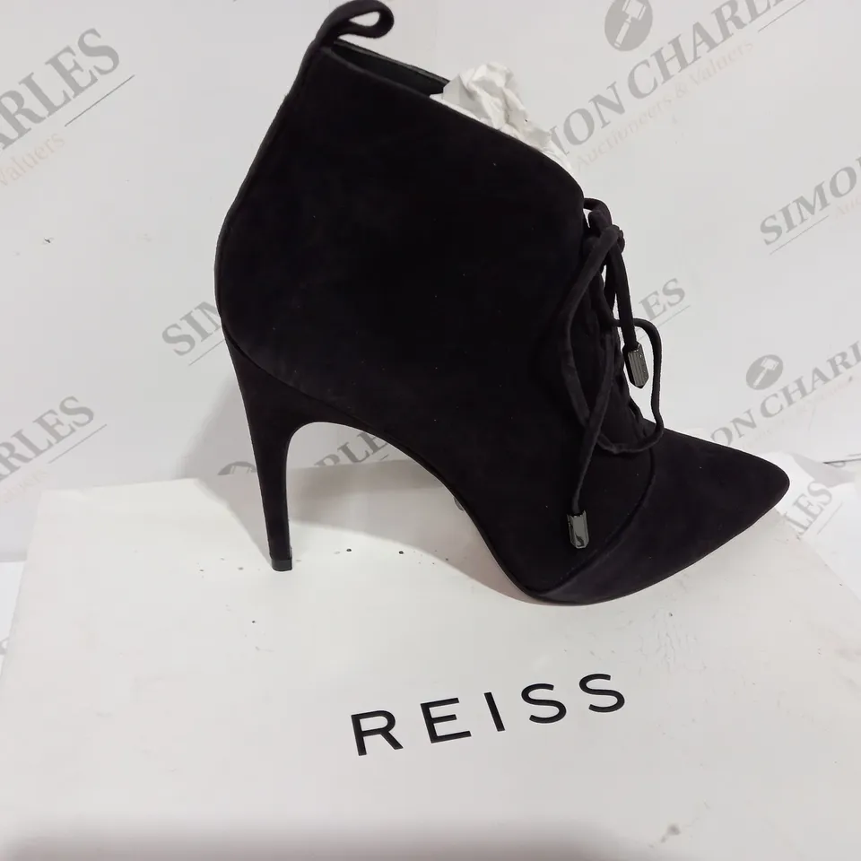 BOXED REISS SUEDE CHOCOLATE BOOT HEELS - SIZE 7