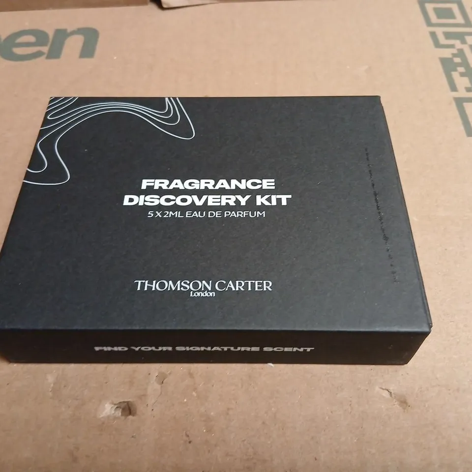 BOXED THOMPSON CARTER FRAGRANCE DISCOVERY KIT