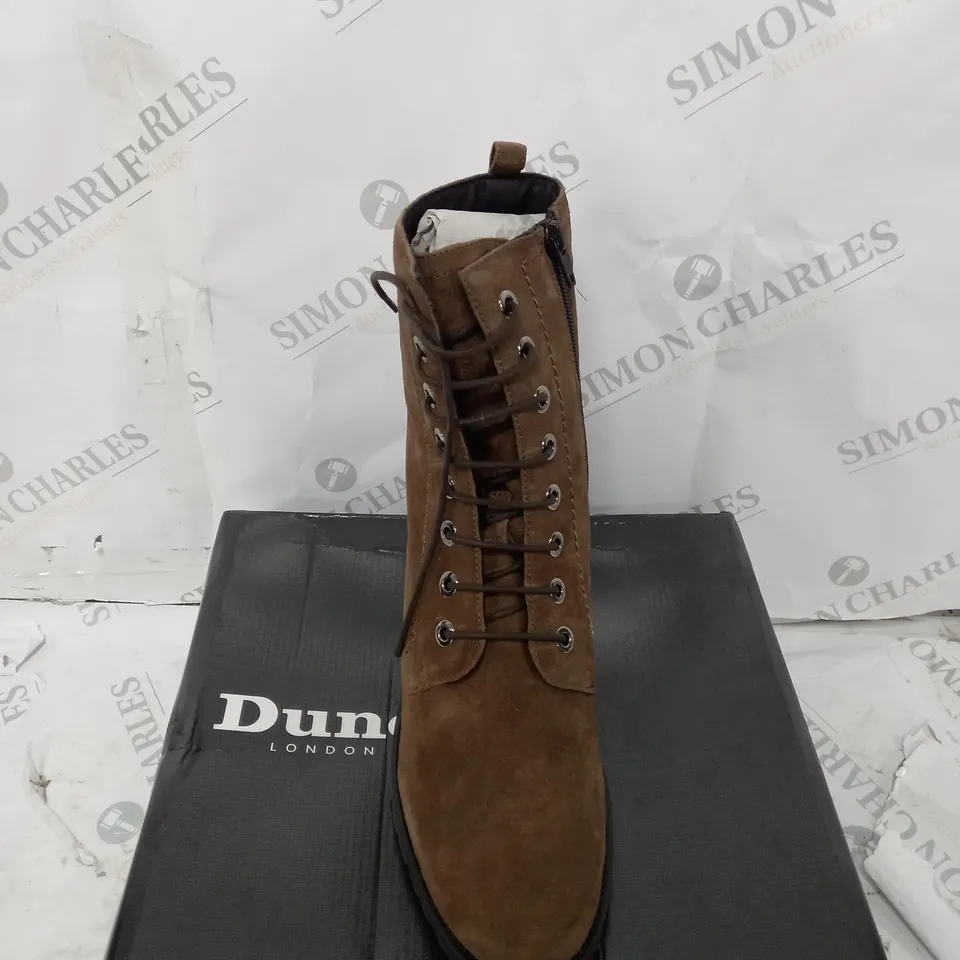 DUNE PRESTONE LEATHER CLEATED HIKER BOOTS (TAUPE), SIZE 7