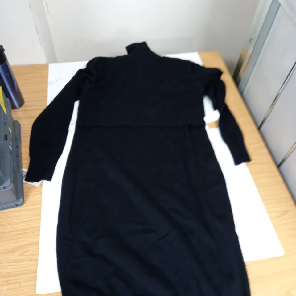BOX OF ASSORTED ITEMS TO INCLUDE TOPS, DRESSES, BRAS ETC 