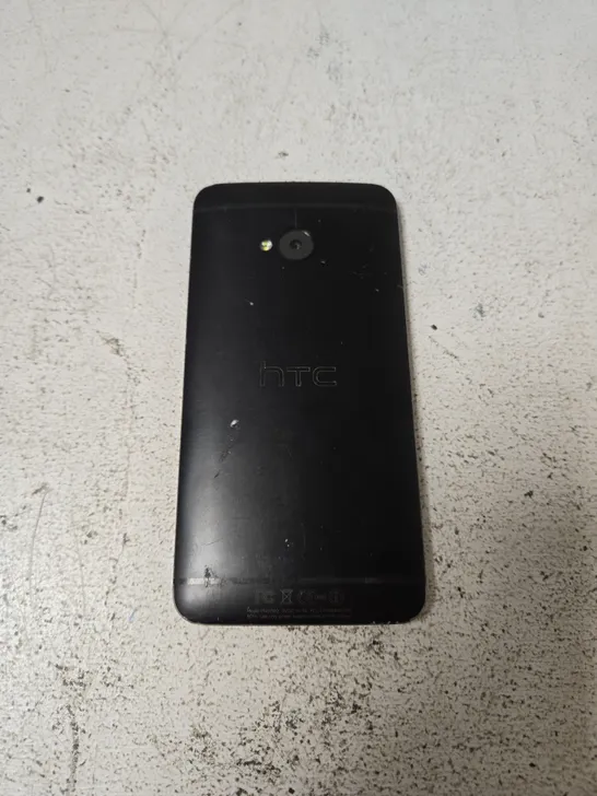 Lot 1517: HTC ONE MINI SMARTPHONE - 5893497 | Simon Charles Auctioneers
