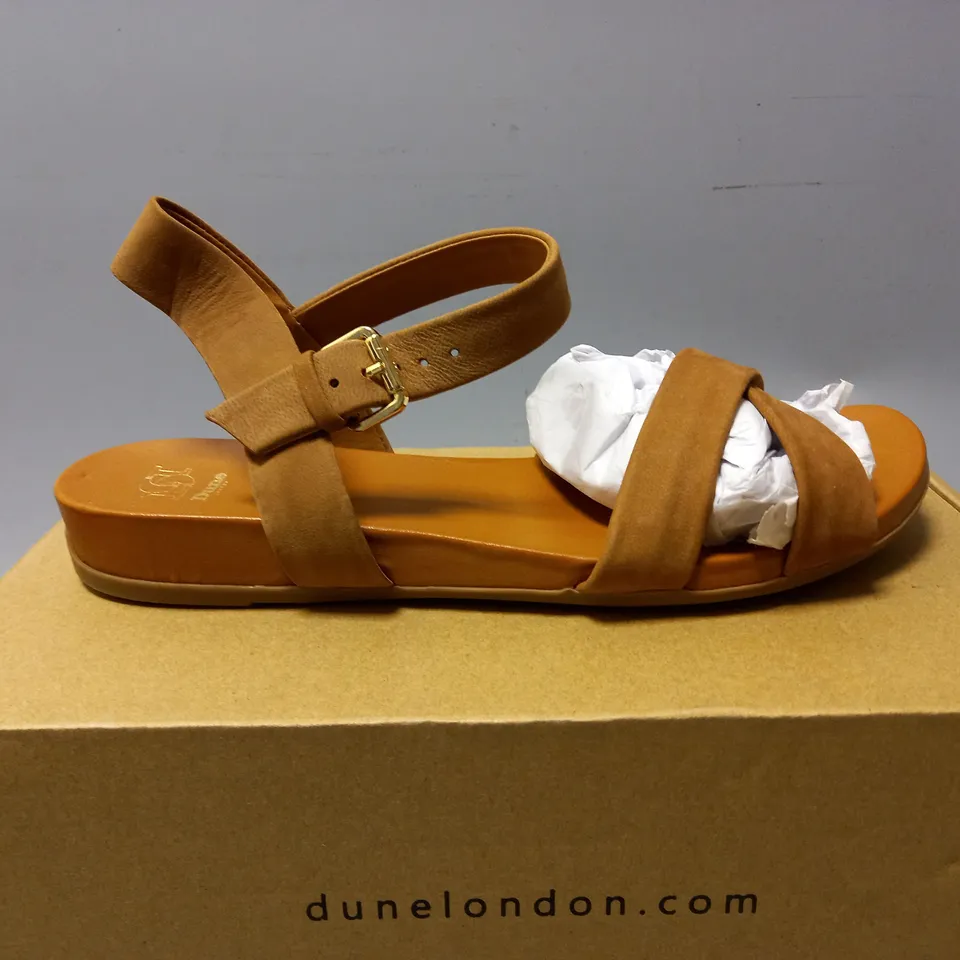 BOXED PAIR OF DUNE BROWN SANDALS - SIZE 5