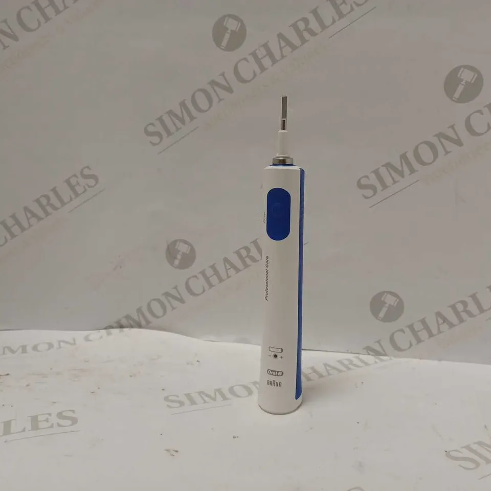 BRAUN ORAL B PRFFESIONAL CARE ELECTRIC TOOTHBRUSH (4729)