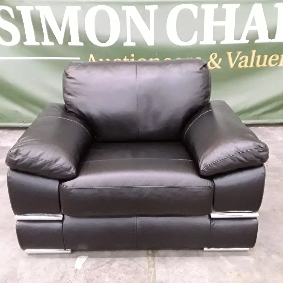 QUALITY DESIGNER ARMCHAIR - BLACK LEATHER