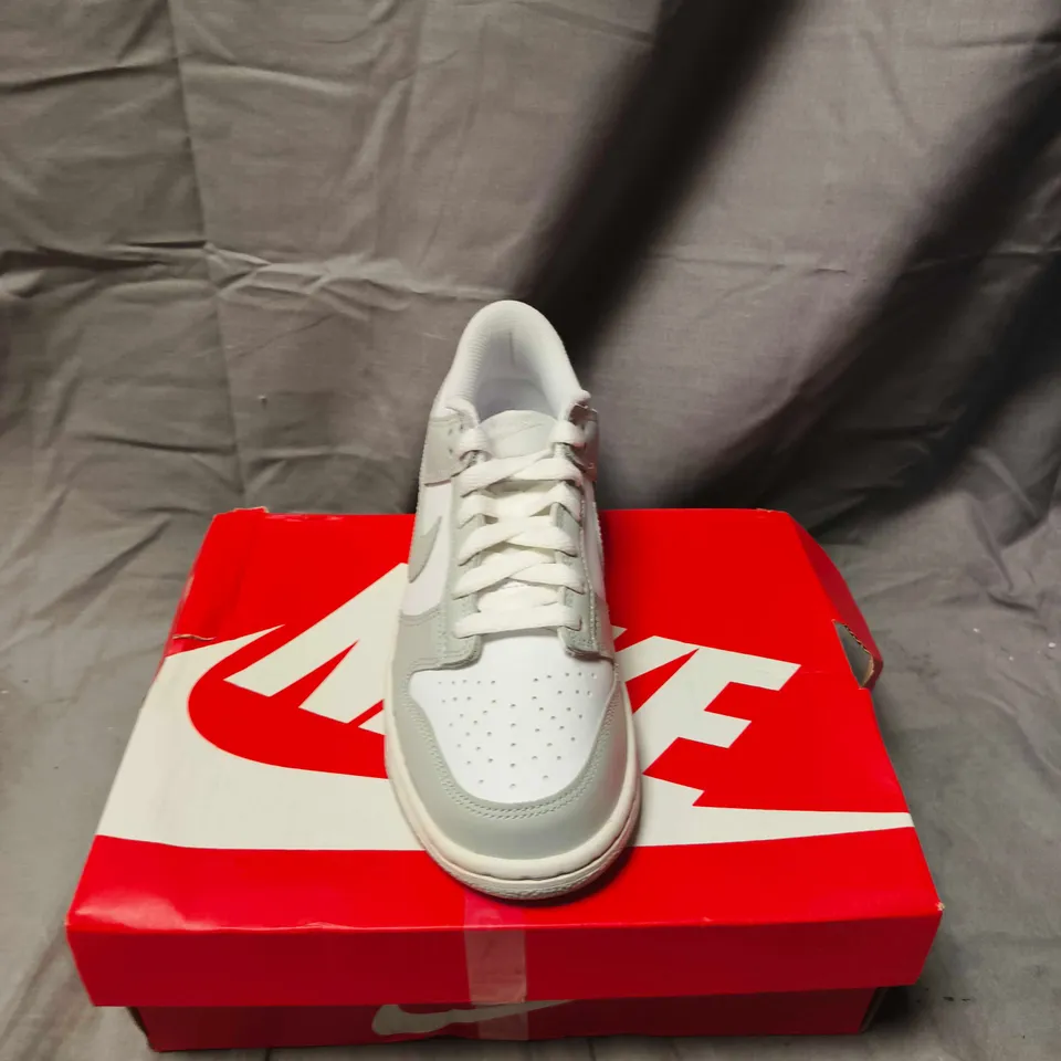 BOXED PAIR OF NIKE KIDS' SNEAKERS – WHITE & LIGHT GREY, ON RED BOX SIZE 3.5