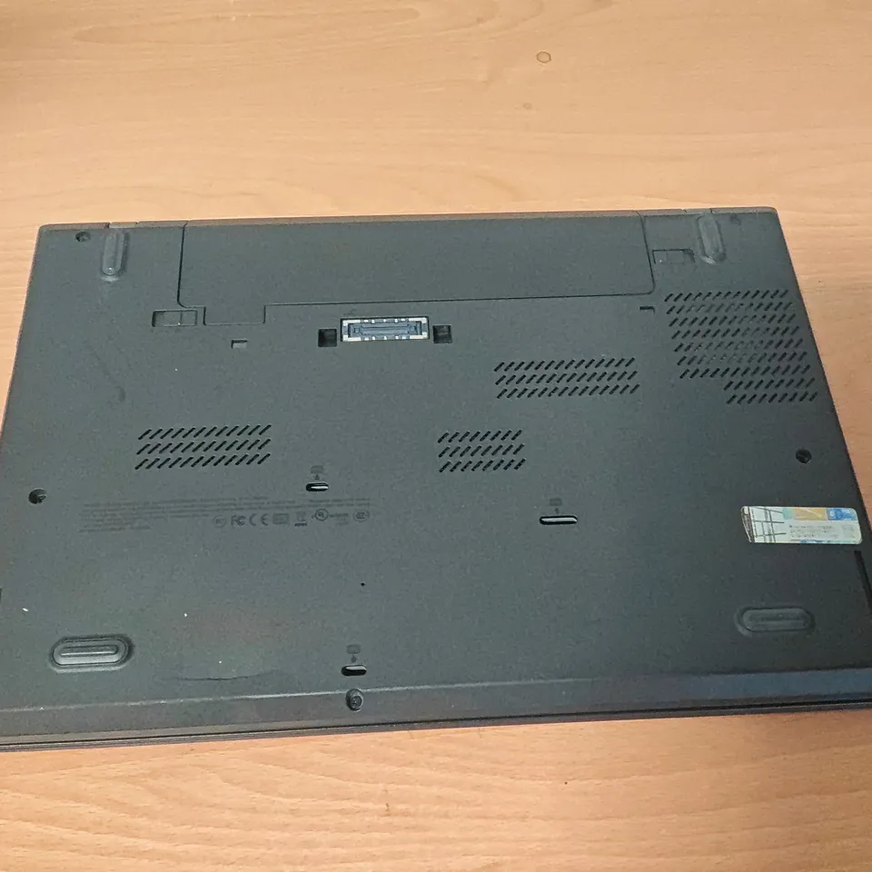 UNBOXED LENOVO THINKPAD T440 INTEL I-5 LAPTOP IN BLACK