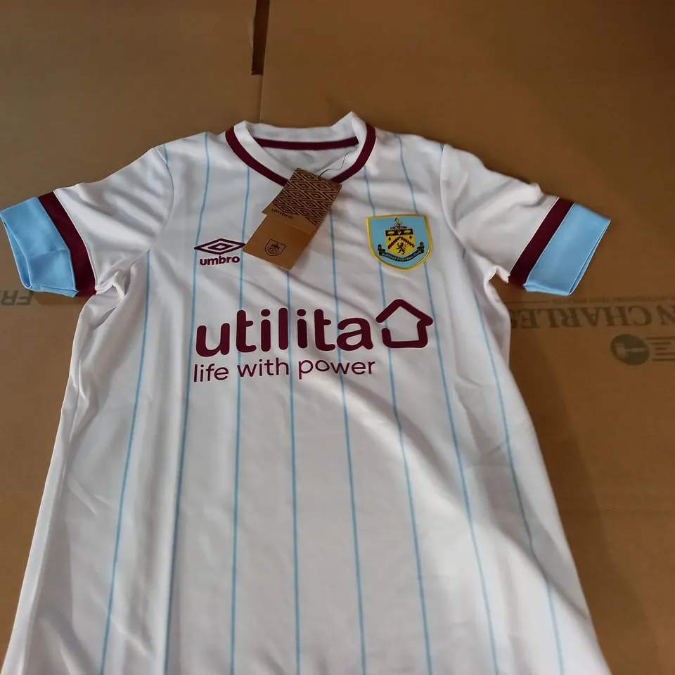 BURNSLEY F.C KIDS FOOTBALL SHIRT - GB YS