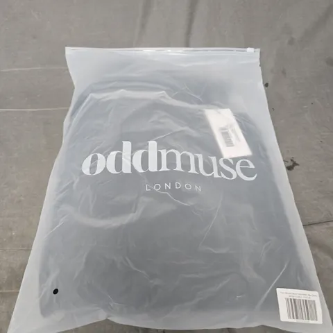 ODDMUSE THE ULTIMATE MUSE HALTER NECK MAXI DRESS - SIZE SMALL