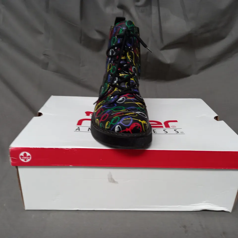 PAIR OF RIEKER LACE UP BOOTS IN BALLOON SIZE 5 