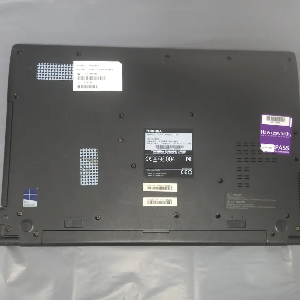 TOSHIBA SATELLITE PRO R50-B	15 INCH I3-4005U 1.70GHZ