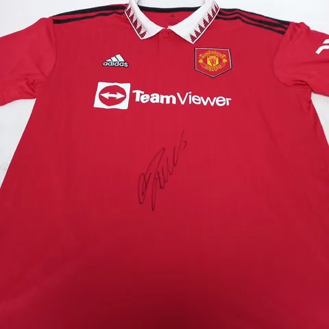MANCHESTER UNOITED FC HOME SHIRT - SIGNED BY CRISTIANO RONALDO