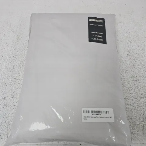 HIGH LIVING MATTRESS PROTECTOR – 4 FEET, 100% MICROFIBER, HOTEL QUALITY