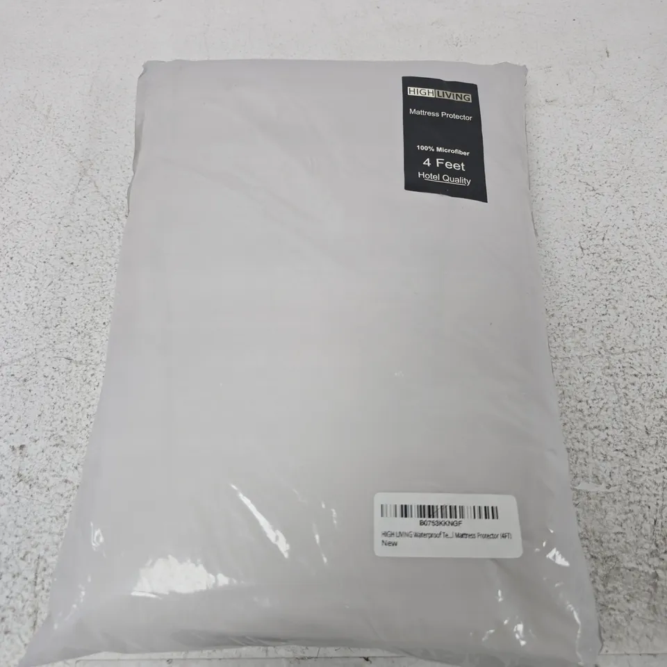 HIGH LIVING MATTRESS PROTECTOR – 4 FEET, 100% MICROFIBER, HOTEL QUALITY
