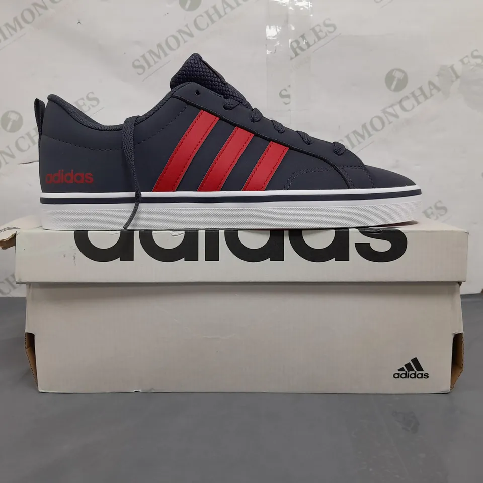 BOXED PAIR OF ADIDAS VS PACE 2.0 SHOES IN NAVY/RED UK SIZE 9