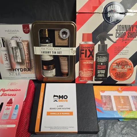 LOT OF 6 ASSORTED HEALTH AND BEAUTY ITEMS TO INCLUDE MO BROS, MADARA AND THE FUZZY DUCK