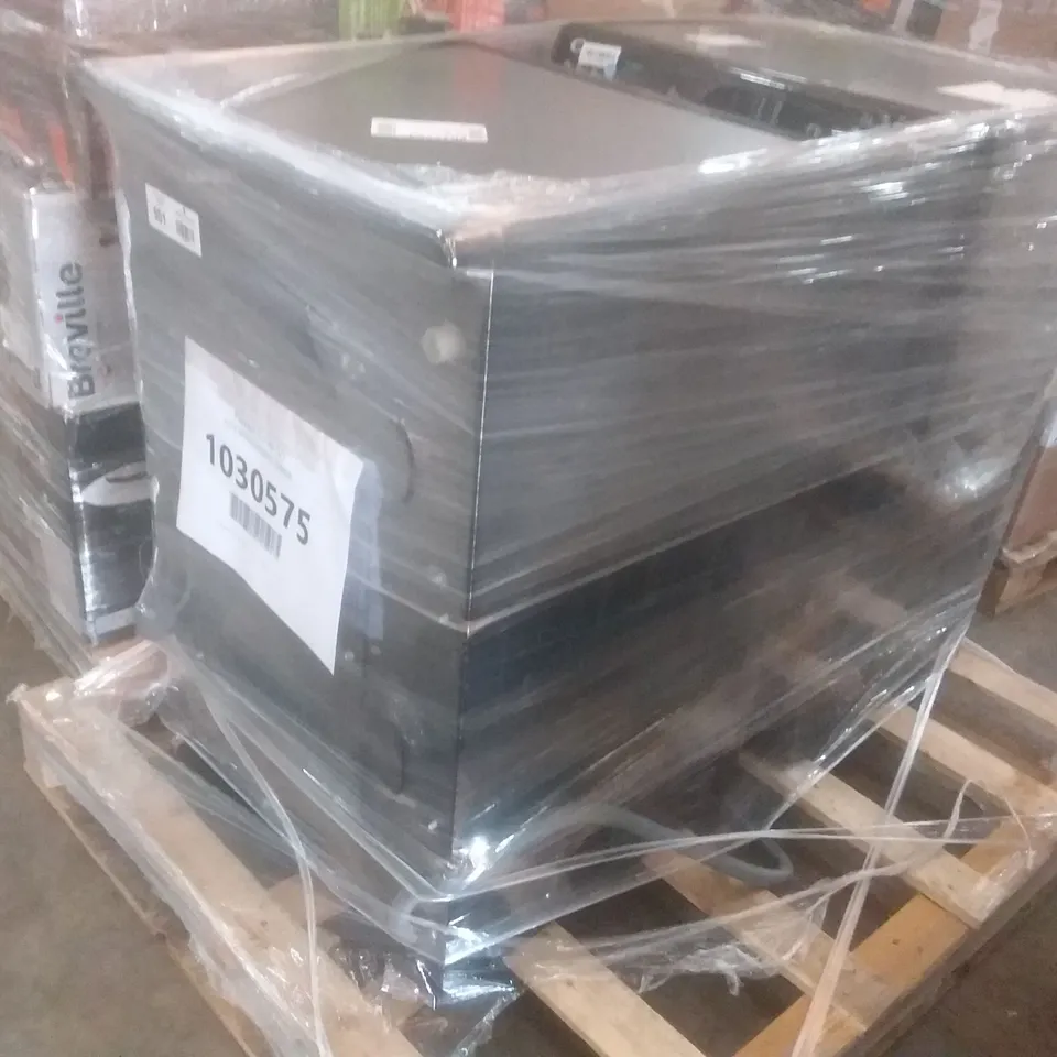 PALLET OF 2X CANDY SMART PRO FREESTANDING WASHING MACHINES