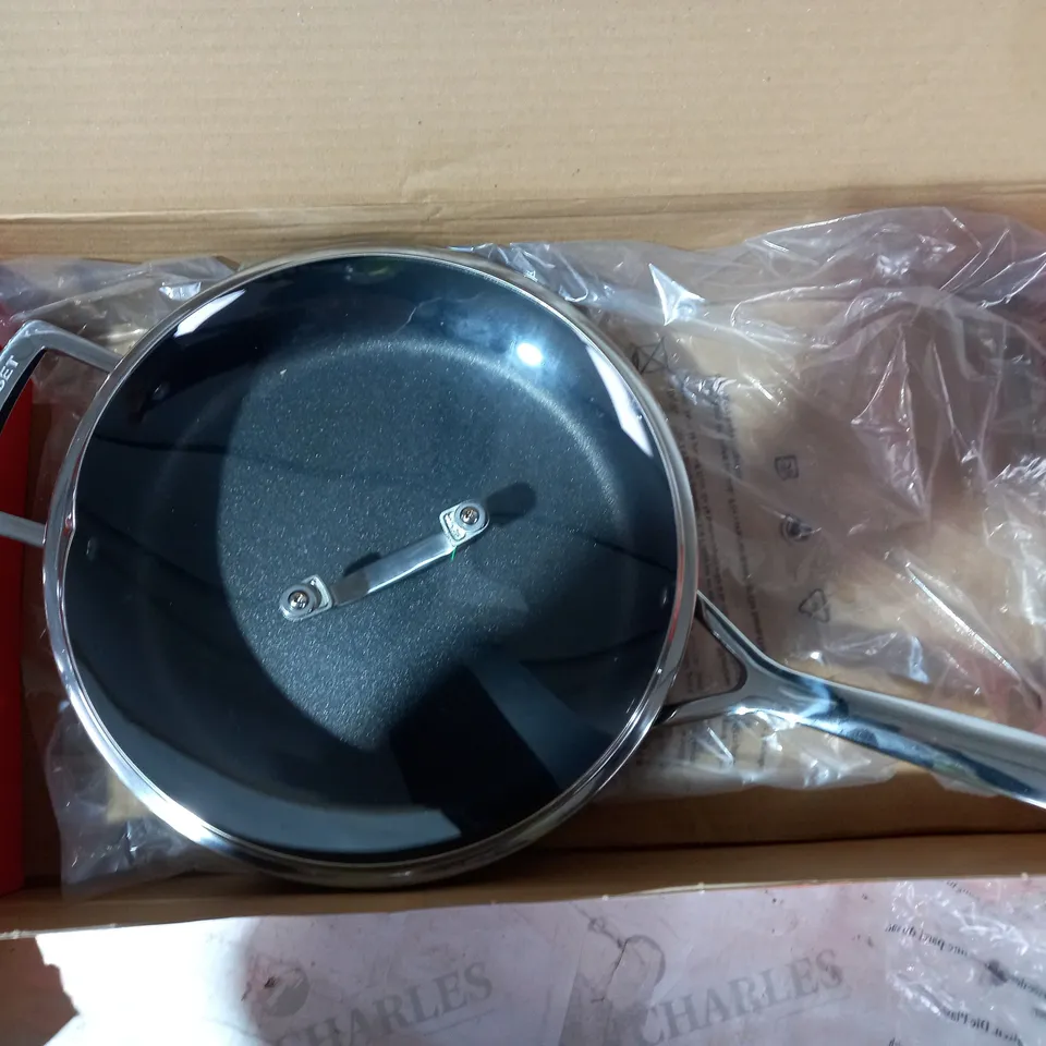 LE CREUSET TOUGHENED NON-STICK 26X7.8CM SAUTE PAN