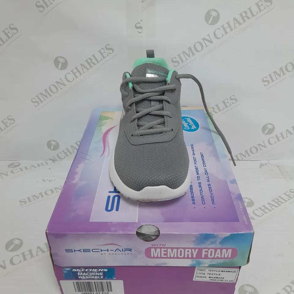 BOXED PAIR OF SKECHERS SKECH-AIR DYNAMIGHT RADIANT CHOICE TRAINER GREY - SIZE 5.5