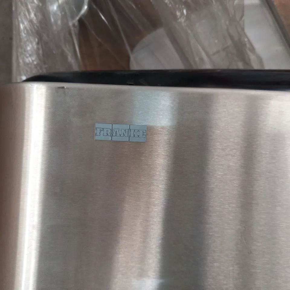 PALLET OF APPROXIMATELY 5 ASSORTED FRANKE STAINLESS STEEL CISTERNS