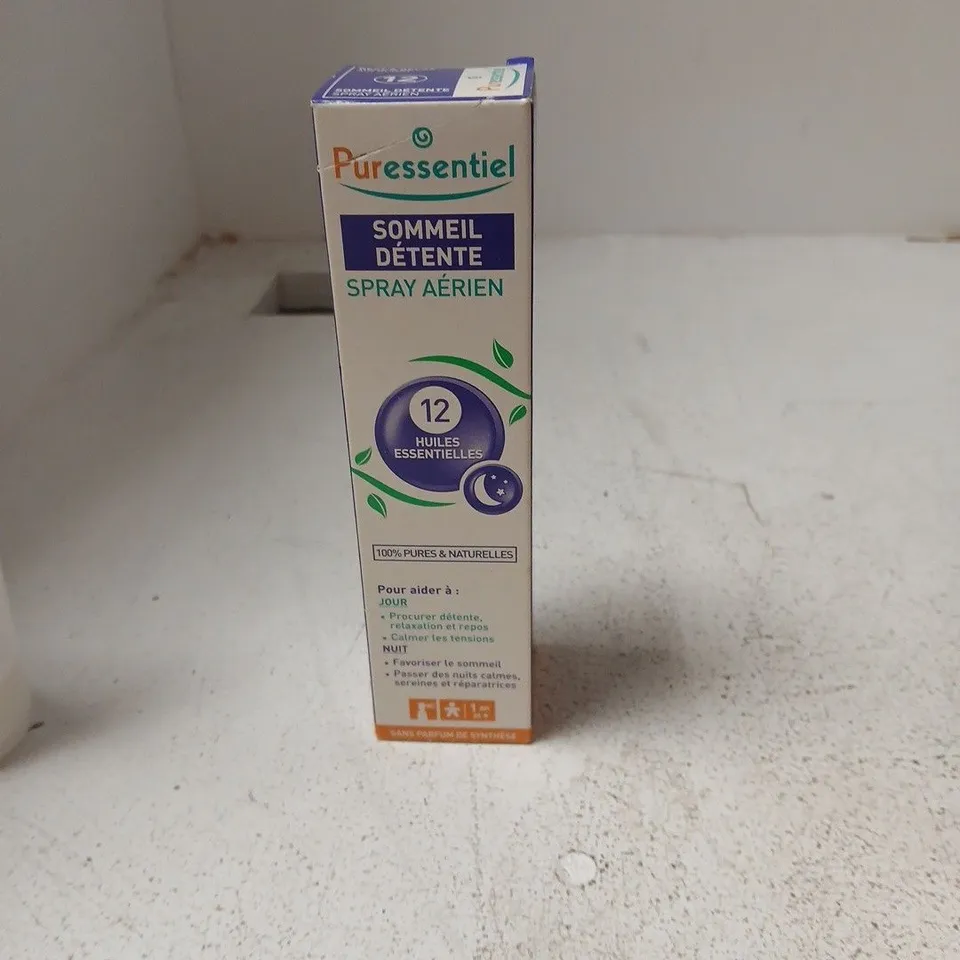 BOX OF APPROXIMATELY 30 ASSORTED COSMETIC ITEMS INCLUDING GARNIER VITAMIN C CREAM , PURESSENTIEL SPRAY AND PURESSENTIAL ROLLER