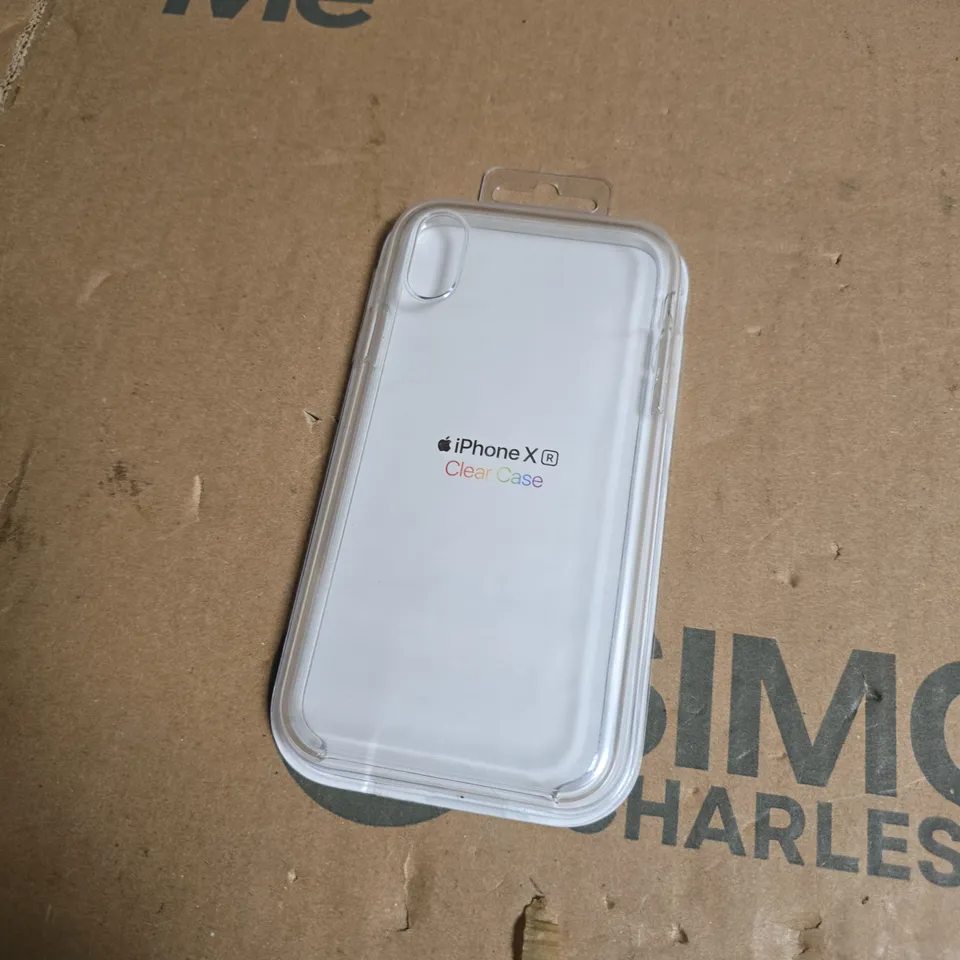 BOX OF APPROXIMATELY 80 ASSORTED MOBILE PHONE CASES INCLUDING IPHONE X CLEAR CASE AND IPHONE 8 PLUS SILICONE CASE 