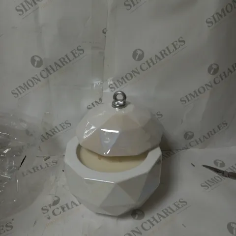 BOXED HOMEWORK SCENTED CANDLE
