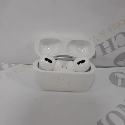 APPLE AIRPODS (2ND GENERATION) - CHARGING CASE
