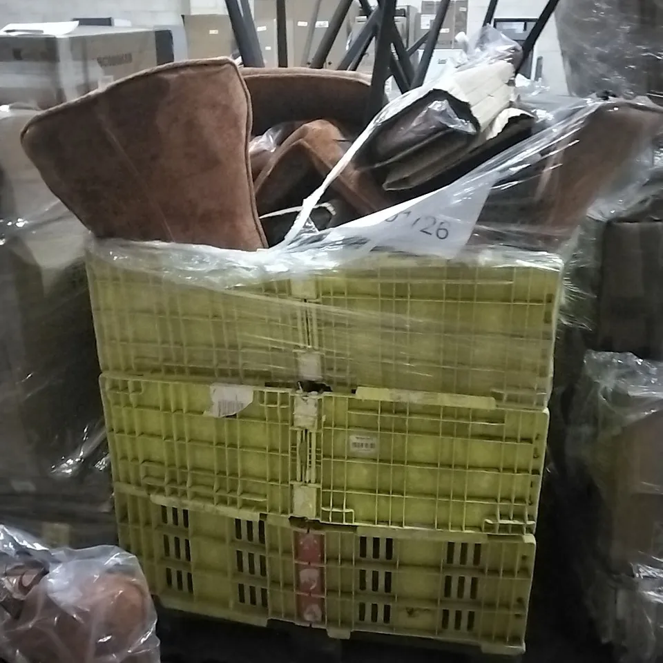 PALLET OF DINING CHAIRS