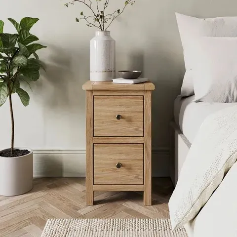 BOXED OLNEY SLIM 2 DRAWER BEDSIDE TABLE - OAK (1 BOX)