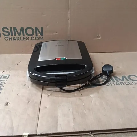 BOXED RUSSELL HOBBS 24550 4 SLICE DEEP SANDWICH MAKER BLACK/SILVER