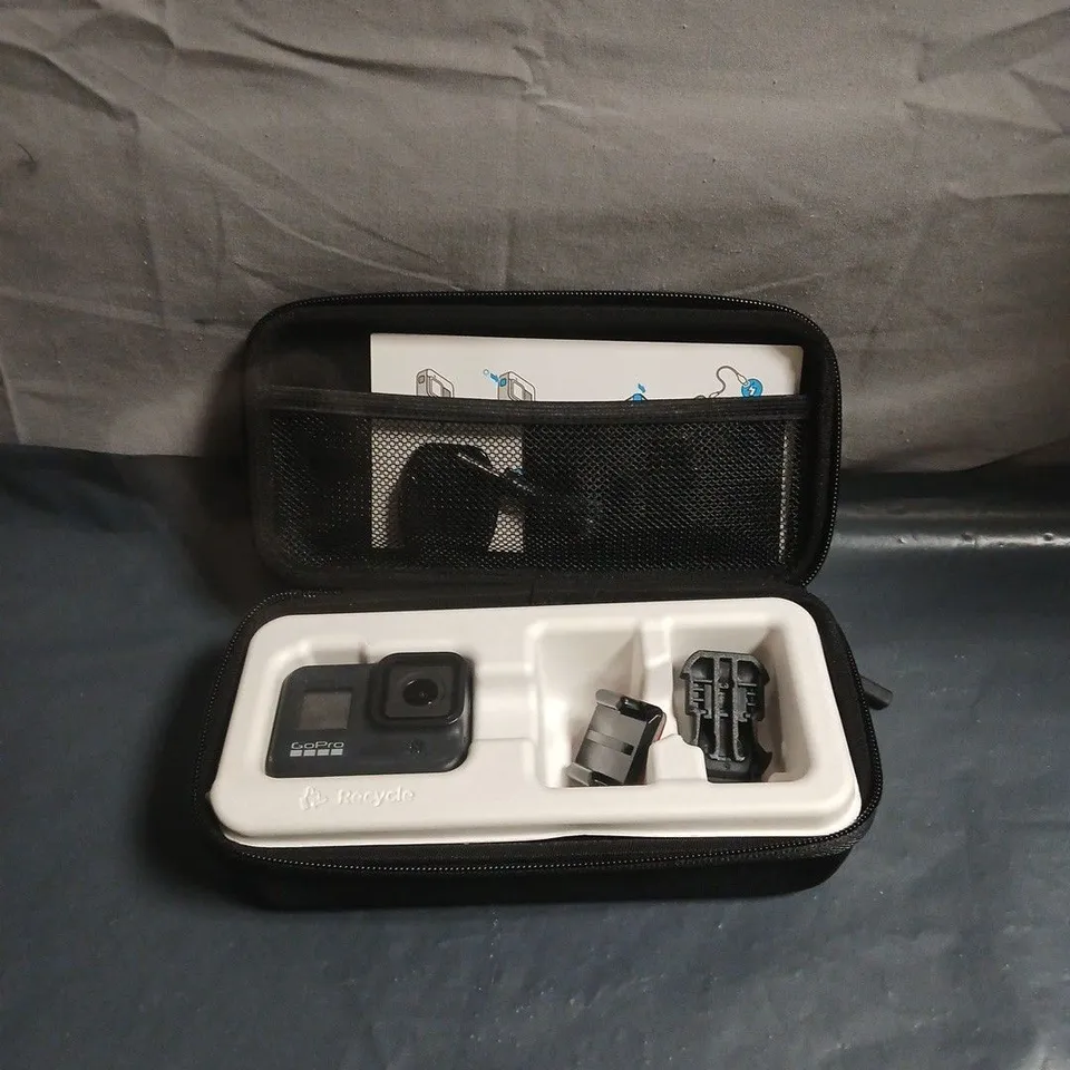 GOPRO HERO8 BLACK ACTION CAMERA WITH CASE & MOUNTS