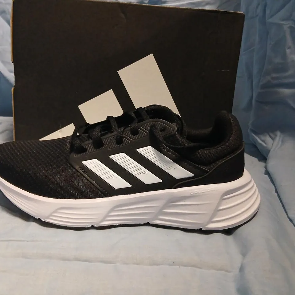 ADIDAS GALAXY 6 M TRAINERS – BLACK, UK 7