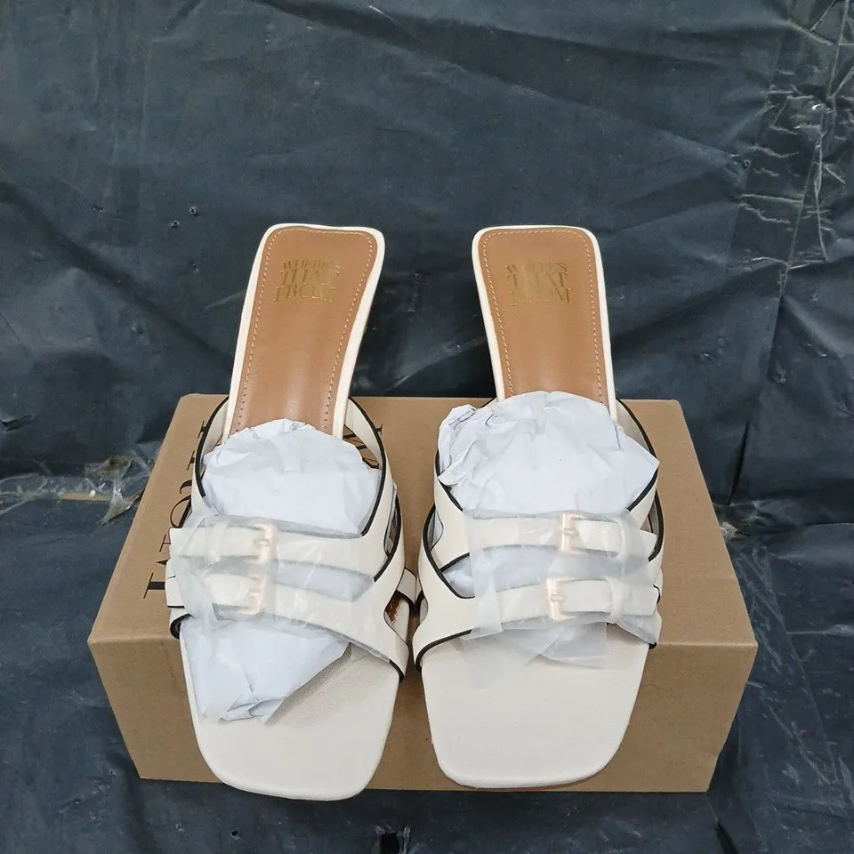 BOXED PAIR OF WHERES THAT FROM OPEN TOE SHOES - UK SIZE 5