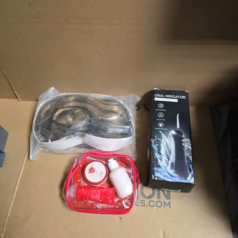 APPROXIMATELY 15 ASSORTED HEALTH & BEAUTY PRODUCTS TO INCLUDE ORAL IRRIGATOR, CHRISTMAS HAND & FEET CARE SET, WIGS ETC - COLLECTION ONLY