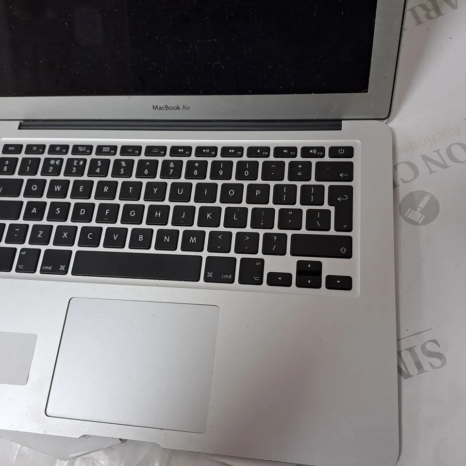 APPLE MACBOOK AIR6, 2/A 1466  SERIEL #C02NHC7HG085