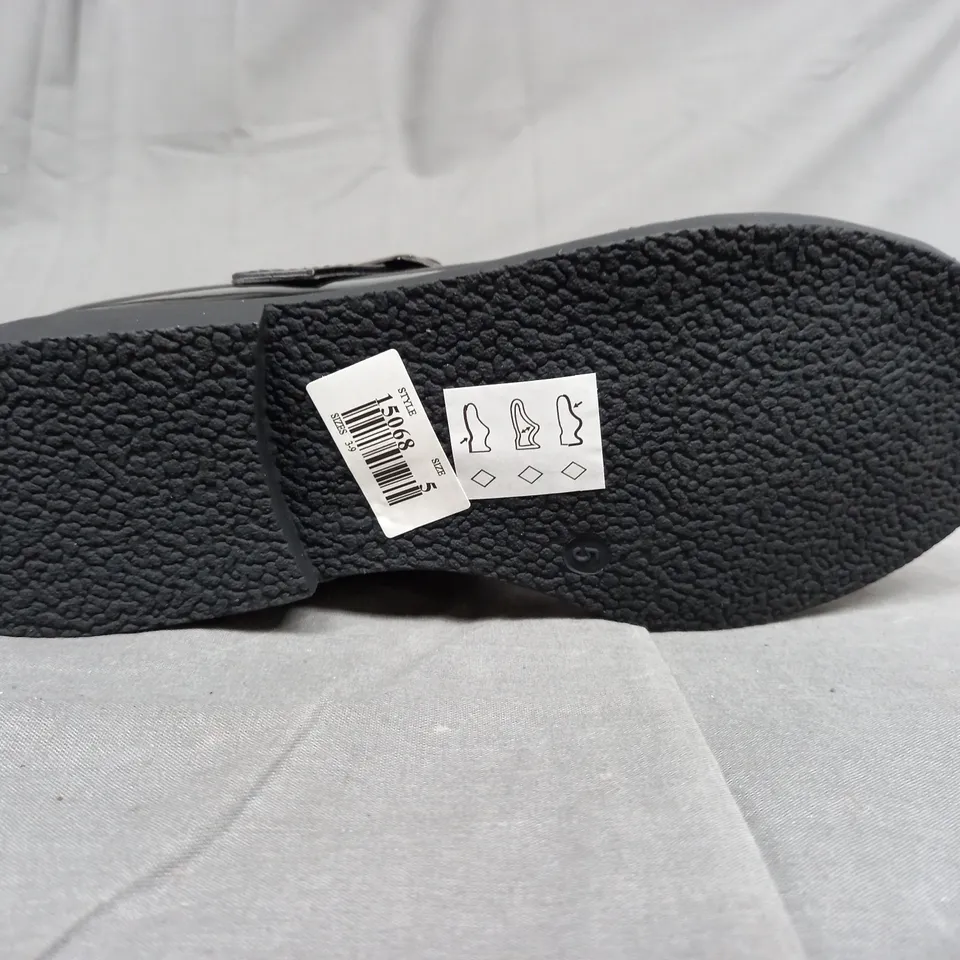 BOX OF APPROXIMATELY 15 LILLEY SHOES IN BLACK - VARIOUS SIZES 