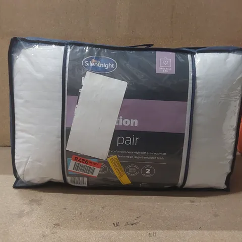 BAGGED PAIR OF SILENTNIGHT HOTEL COLLECTION LUXURY PIPED PILLOWS