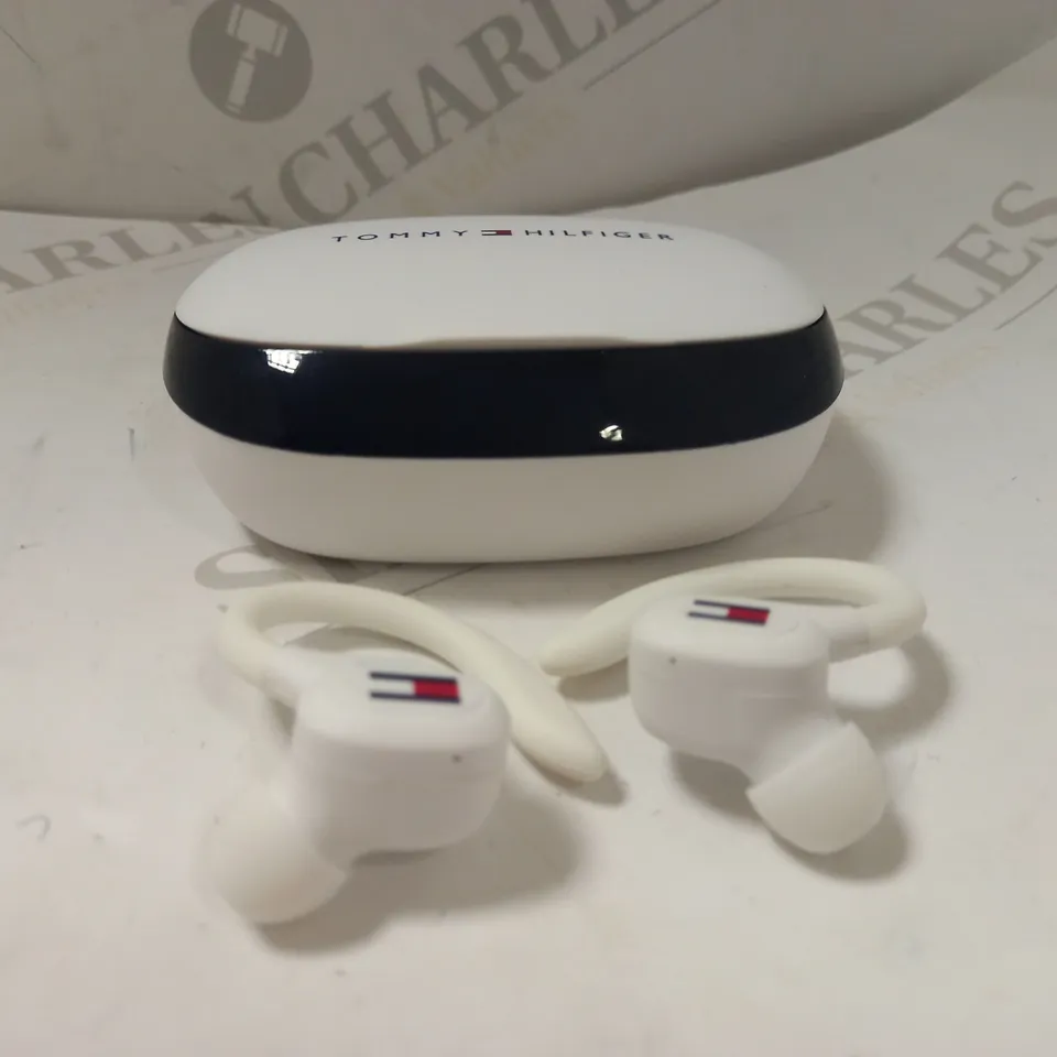 TOMMY HILFIGER SPORT EARBUDS RRP £80
