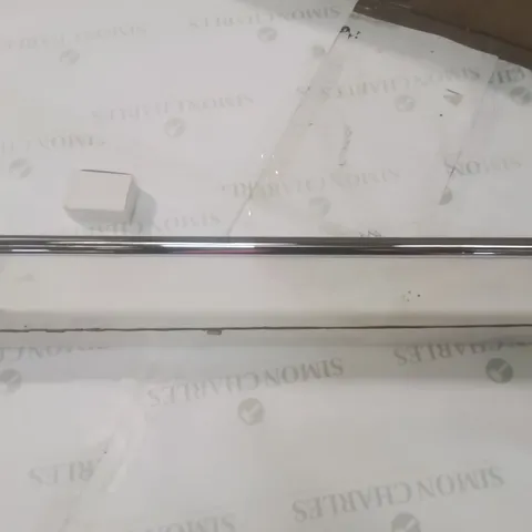 BOXED TOWEL RAIL -CHROME-