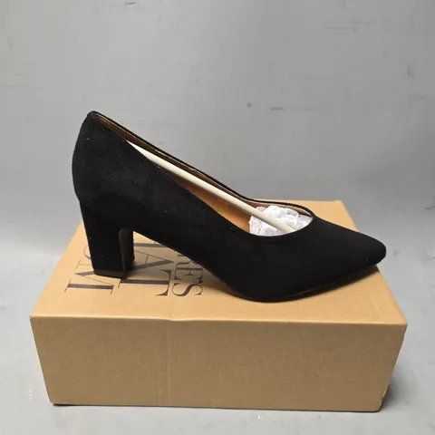 BOXED WHERES THAT FROM BLACK WEDGE SHOE - UK 5