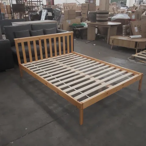 JACLIN BED FRAME SIZE: DOUBLE (4'6) COLOUR: CARAMEL