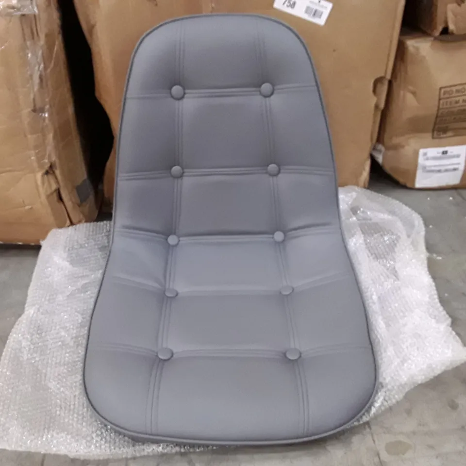 BOXED GREY BARSTOOL
