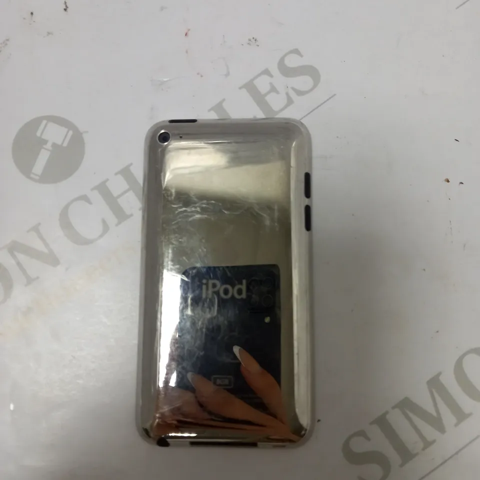 IPOD TOUCH 4TH GEN