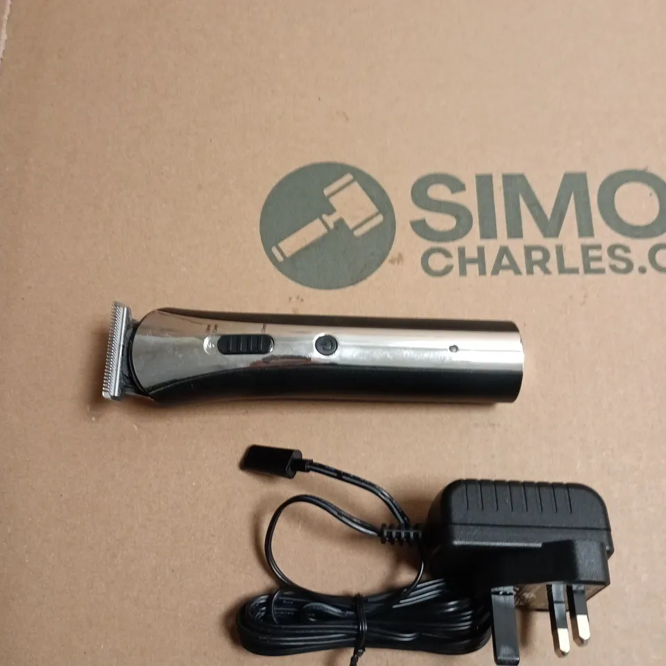 GEORGE G-246 RECHARGEABLE MULTI-GROOM CLIPPERS WITH ACCESSORIES 