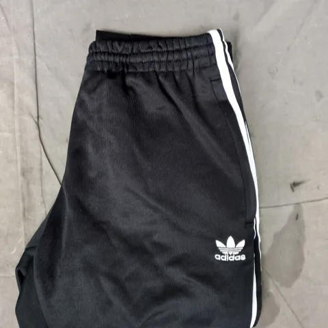 ADIDAS JOGGERS IN BLACK/WHITE SIZE MEDIUM