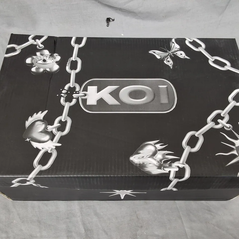 BOXED KOI TENAR MENS BOAT SHOES IN CREAM - UK9